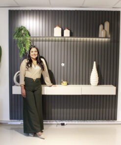 Home até 85" Nobre Ripado 230(Com Nicho) Cinza/Off White - GELIUS