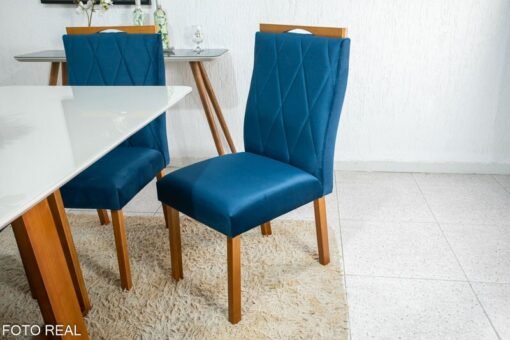 Mesa de Jantar Pedro Mel Vidro Off 160×80 6 Cadeiras Lisboa Veludo Azul 503 Madeira Maciça Art Assento - Entregue Montada - Imagem 3