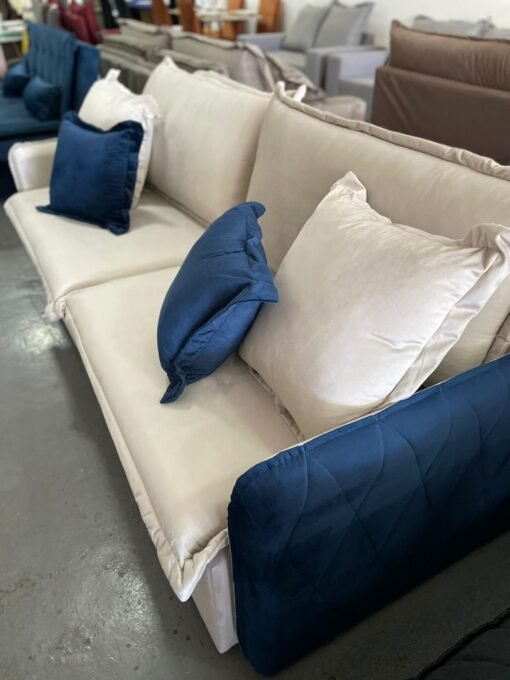Sofá Cama Retrátil Blog 2,20 m Veludo Marfim/Azul - INNOVE ESTOFADOS - Imagem 3