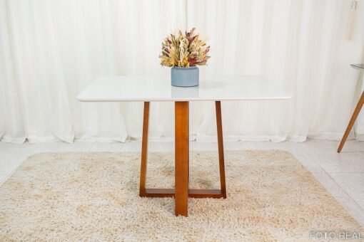 Mesa de Jantar Pedro Mel Vidro Off 120×80 4 Cadeiras Lisboa Veludo Marrom 509 Madeira Maciça Art Assento - Entregue Montada - Imagem 4