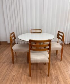 Mesa de Jantar Bali Circular 1.10×1.10m c/4 Cadeiras Turquia – Cinamomo/Off White/bege Linho